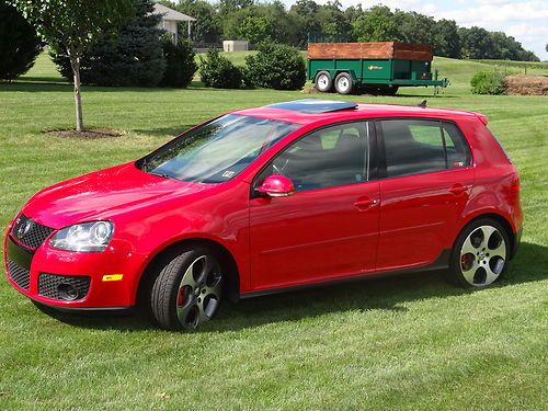 2009 volkswagen gti base hatchback 4-door 2.0l