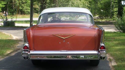 1957 chevrolet bel air base hardtop 2-door  327
