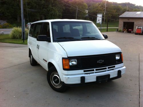 1993 chevrolet astro base standard cargo van 3-door 4.3l 43k miles no reserve nr