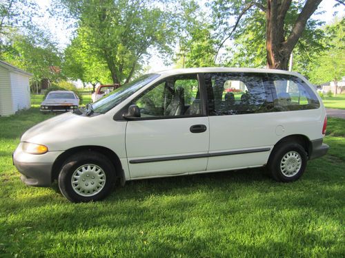 2000 dodge caravan base mini passenger van 4-door 3.3l