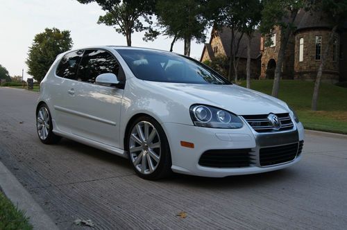 2008 volkswagen r32 base hatchback 2-door 3.2l candy white