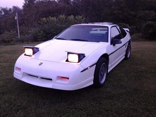 1987 pontiac fiero gt coupe 2-door 2.8l