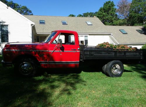 PRIVATE COLLECTOR 1969 Chevy Cheyenne C-20 Dually Shop Truck / Harley Hauler, image 2