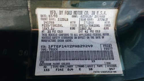 1993 Ford F-150 XLT Standard Cab Pickup 2-Door 6CYL 4.9L 4X4, 84.500 ORIG MILES, image 8