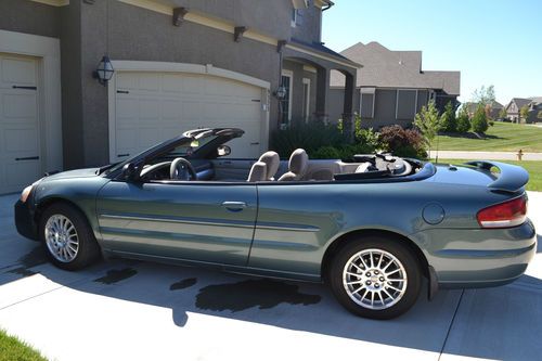 2006 chrysler sebring touring convertible 2-door 2.7l