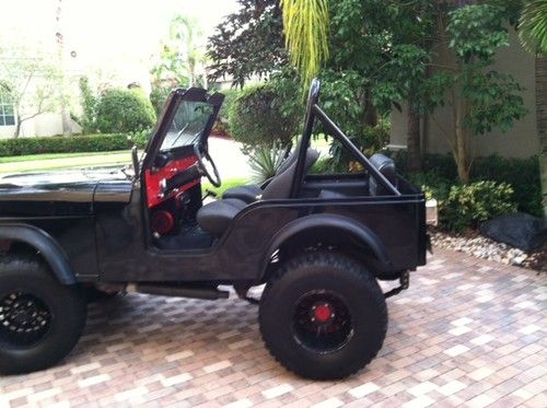 Fully restored 1977 jeep cj5