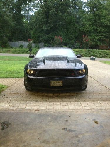 2012 ford mustang gt with brembo brakes, $5k in mods, only 9800 miles on it