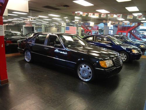 Super clean mercedes-benz sel 600---super clean..black on black