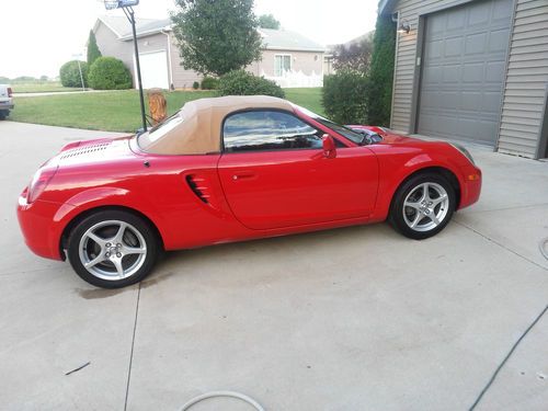 2005 toyota mr2 spyder base convertible 2-door 1.8l