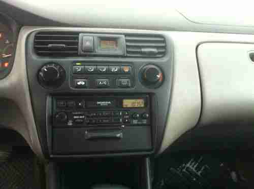 raisin pearl, automatic, one owner, 150k miles, US $3,750.00, image 9