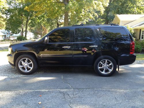 2007 chevrolet tahoe ltz sport utility 4-door 5.3l leather, sunroof, chrome pkg!