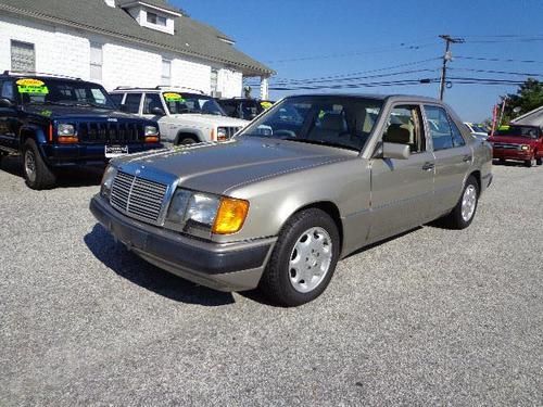 1992 Mercedes-Benz 400E 4 Door Sedan, US $5,550.00, image 2