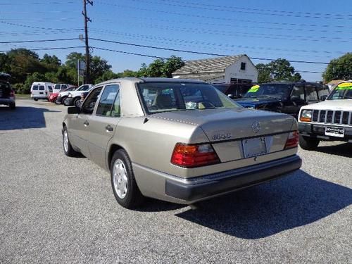 1992 Mercedes-Benz 400E 4 Door Sedan, US $5,550.00, image 3