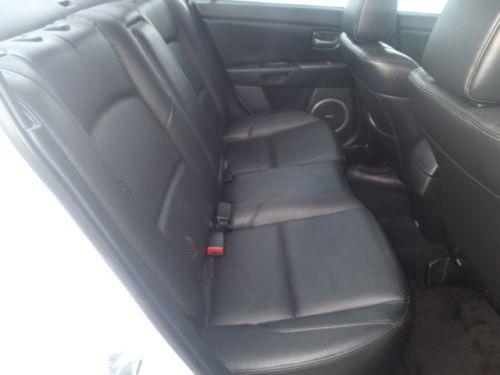 2007 mazda 3, 4 door,