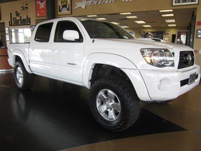 11 tacoma prerunner white 2wd