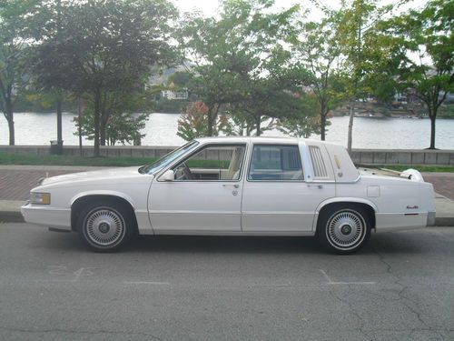 1990 cadillac deville base sedan 4-door 4.5l