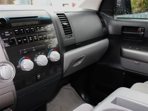 4.0L V6 Extended Cab CD MP3 Chrome Wheels Tonneau Cover Running Boards, image 21