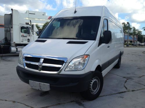 2008 dodge sprinter 2500 base standard cargo van 3-door 3.0l great condition !