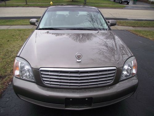 2001 cadillac deville ,runs well,1 owner,books,no reserve