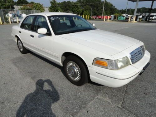 2000 white ford crown victoria 4 door sedan one owner