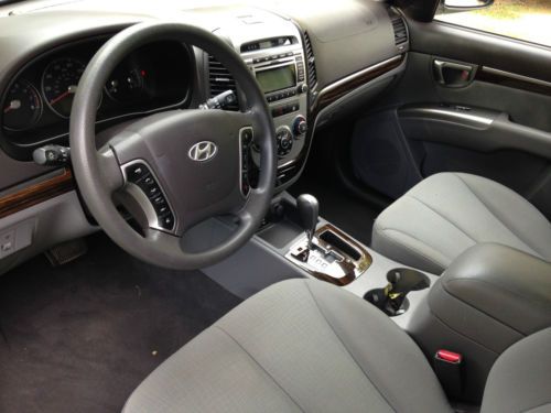 2010 Hyundai Santa Fe GLS Sport Utility 4-Door 2.4L, image 4