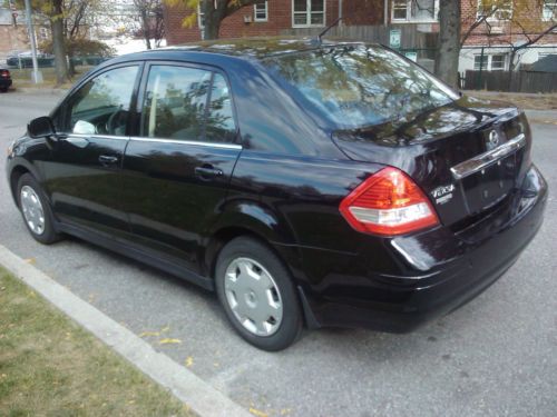 NO RESERVE! ONE OWNER! Black on black, CD, all power options, runs n drives 100%, image 3