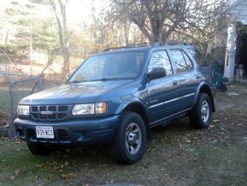 Low milege great condition 2001 blue rodeo isuzu suv in shrewbury, ma