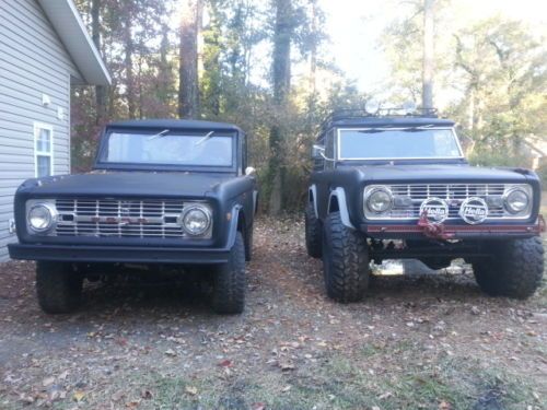 1974 &amp; 77 ford broncos both 4x4 5.0 v8 4sp hard top,half top,soft top,no reserve