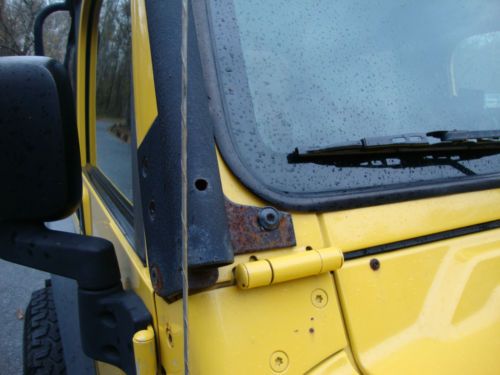 2004 Jeep Wrangler Sport 2-Door 4.0L 6" Rough Country Lift on 35's, image 5