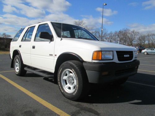 1995 isuzu rodeo s sport utility 4-door v6, 4 whee drive, in excellent condition