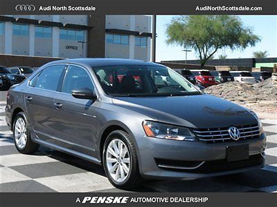 2012 volkswagen passat- 27k miles- clean car fax