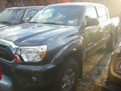Toyota tacoma prerunner 3 months of use color gray