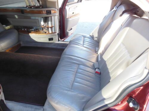 2006 Lincoln Town Car limousine krystal red rock casino NO RESERVE, image 13