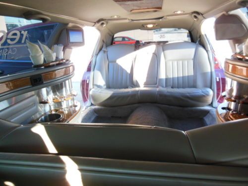 2006 Lincoln Town Car limousine krystal red rock casino NO RESERVE, image 20