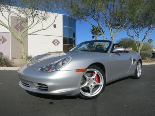 S convertible 6 speed manual only 32k miles ipod leather like 00 01 02 04 05 06