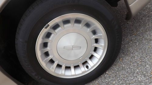2000 Lincoln Town Car Signature Sedan 4-Door 4.6L, image 7