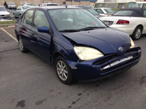 2002 toyota prius hybrid, 94k miles, clear title, needs body work, drives well