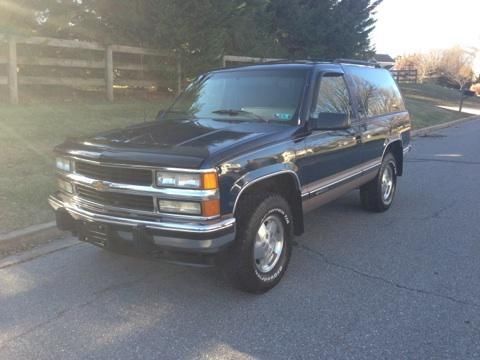 1994 chevrolet tahoe/blazer 2-door 5.7l  like new !