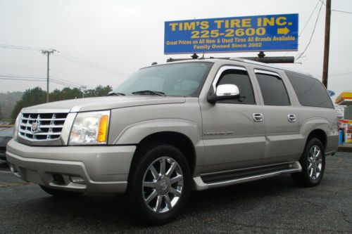 2004 cadillac escelade esv awd plattinum  2 tv&#039;s/dvd chrome 20&#039;s heat &amp; cooled