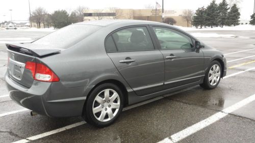 2010 Honda Civic LX 1.8L 4-DOOR_WARRANTY INCLUDED_LEATHER_SPOILER_NO RESERVE, image 5