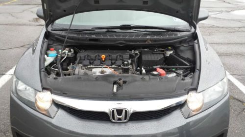 2010 Honda Civic LX 1.8L 4-DOOR_WARRANTY INCLUDED_LEATHER_SPOILER_NO RESERVE, image 9