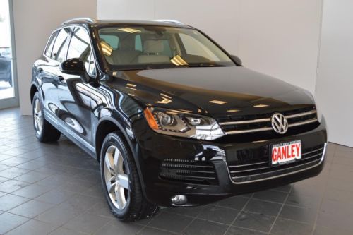 Financing 1.9%!!! lux v6 tdi diesel certified one owner clean carfax nav