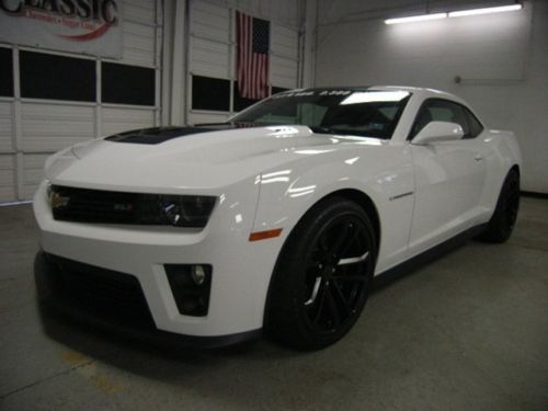 Zl1, *reduced*6.2 v-8 supercharged 580 hp,  navagation, onstar, xm radio,