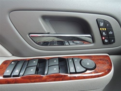 13 Chevy Suburban LTZ 4X4 22" WHEELS NAV ROOF DVD HEAT&COOL LEATHER QUAD BUCKETS, image 28