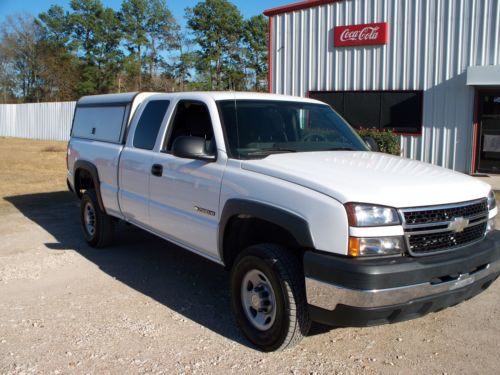 2006 chevrolet silverado 2500 hd ls extended cab pickup 4-door 8.1l