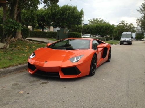 2012  lamborghini aventador