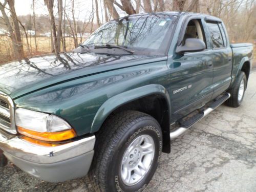 2001 Dodge Dakota 4 DOOR QUAD CAB 4X4 8CYLINDER 4.7 LITER WITH AIR CONDITIONING, image 4