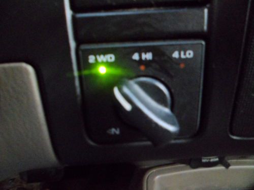 2001 Dodge Dakota 4 DOOR QUAD CAB 4X4 8CYLINDER 4.7 LITER WITH AIR CONDITIONING, image 31