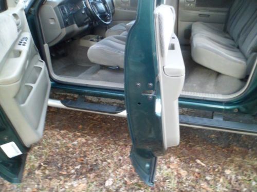 2001 Dodge Dakota 4 DOOR QUAD CAB 4X4 8CYLINDER 4.7 LITER WITH AIR CONDITIONING, image 43