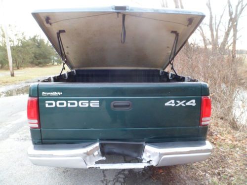 2001 Dodge Dakota 4 DOOR QUAD CAB 4X4 8CYLINDER 4.7 LITER WITH AIR CONDITIONING, image 44